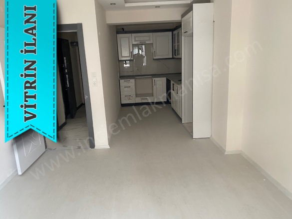 İbrahim Çelebi Mh. Şehzadeler Satılık Daire |  1+1 Oda | 65M2 3.600.000Tl  Krediye Uygun  | 4. Kat | Kombi | 1 Banyo | 1 Yatak Odası Resim-3