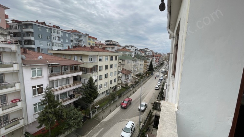 Osmaniye Akçakoca Satılık Daire |  4+2 Oda | 180M2 3.500.000Tl  Krediye Uygun  Eşyalı  | Çatı Dubleksi | Doğalgaz | 2 Banyo | 4 Yatak Odası Resim-2
