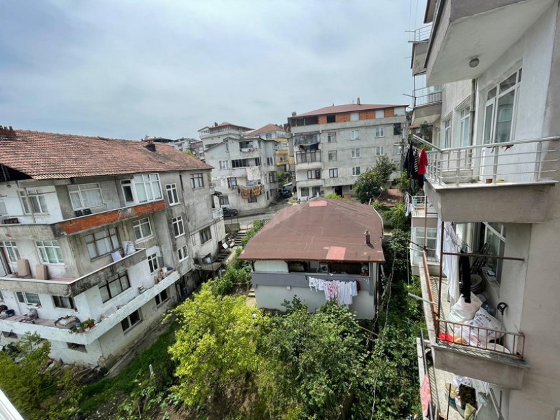 Merkez Pazar Yeri Yanında Satılık Uygun Fiyatlı Daire