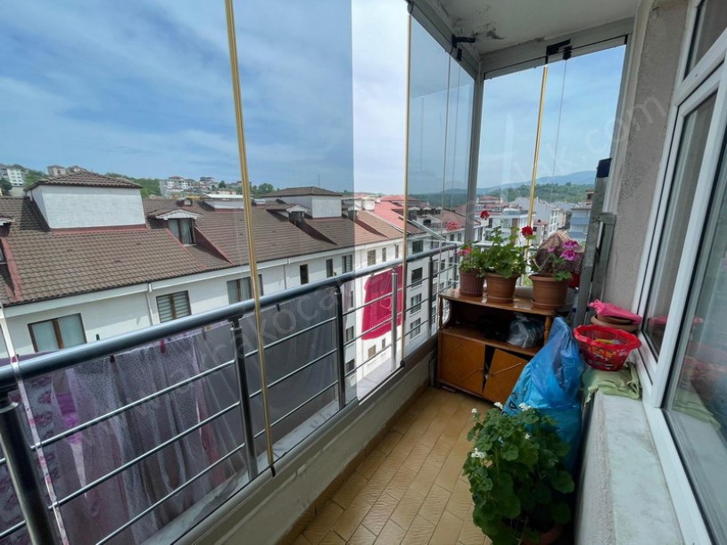 Merkez Pazar Yeri Yanında Satılık Uygun Fiyatlı Daire