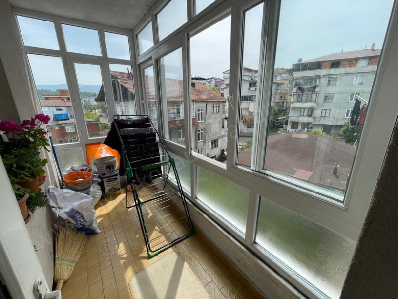 Merkez Pazar Yeri Yanında Satılık Uygun Fiyatlı Daire