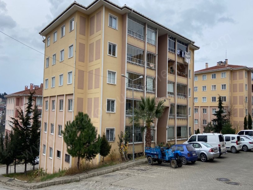 Toki Konutlarında Satılık 5. Kat Daire