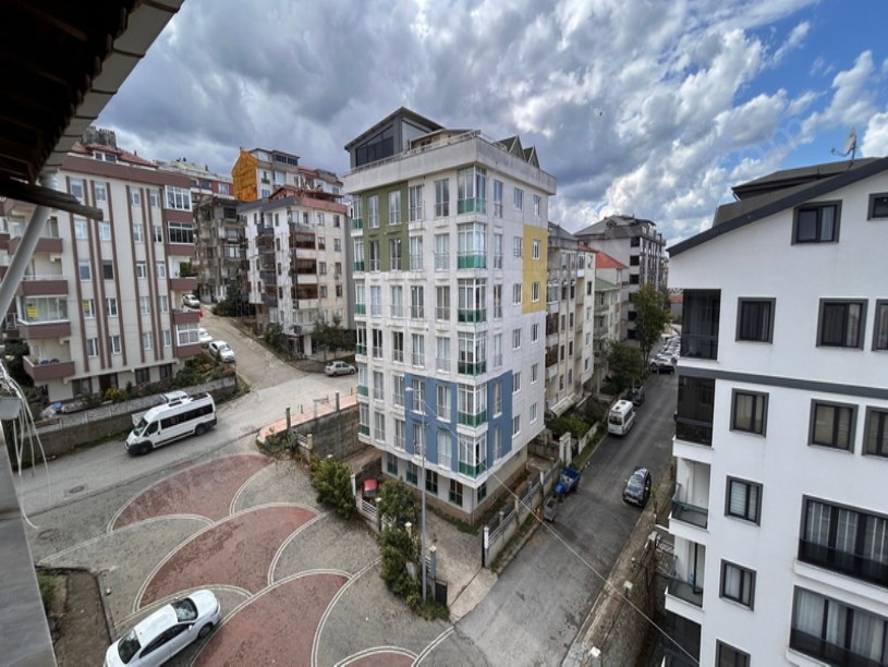 Çınar cad. üstü Kiralık Eşyalı Deniz Gören Daire