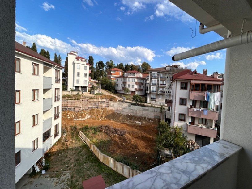 Sosyal Bilimler Lisesi Karşısı Kiralık Daire