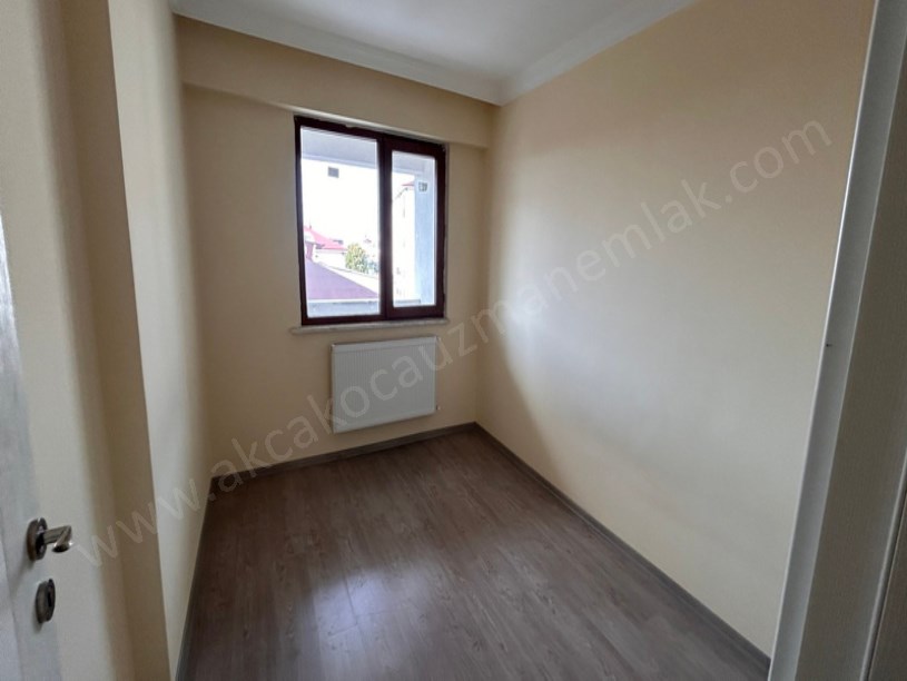 Sosyal Bilimler Lisesi Karşısı Kiralık Daire