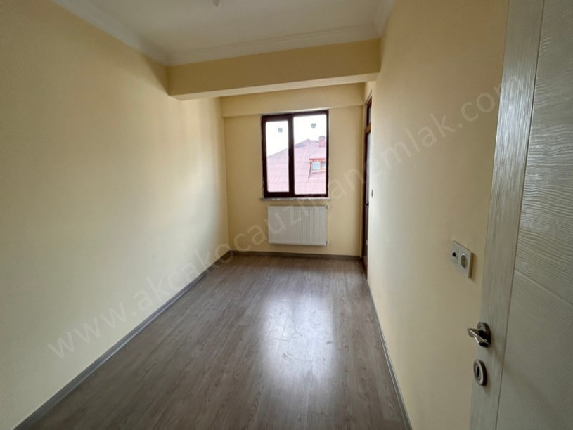 Sosyal Bilimler Lisesi Karşısı Kiralık Daire