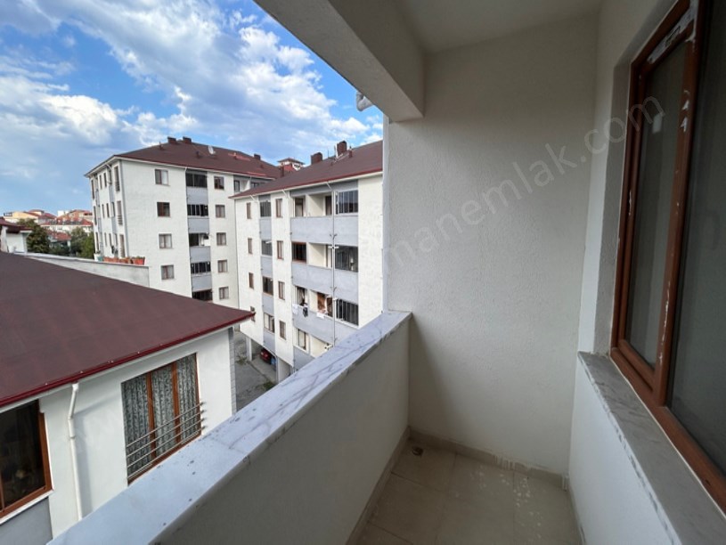 Sosyal Bilimler Lisesi Karşısı Kiralık Daire