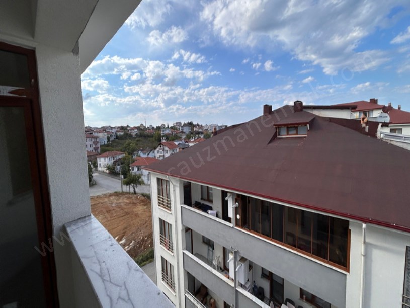 Sosyal Bilimler Lisesi Karşısı Kiralık Daire