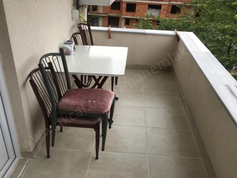 İtfaiye Yanı Eşyalı Kiralık Daire