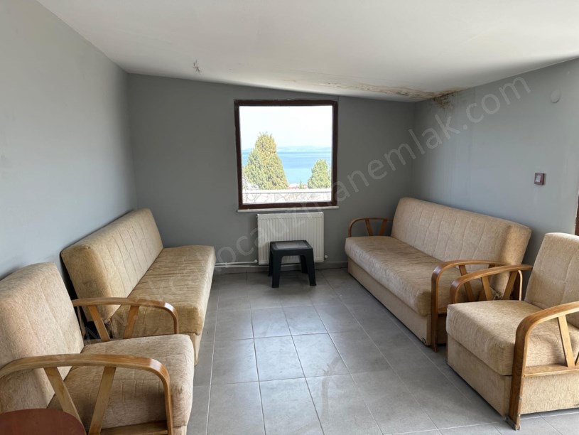 Cumhuriyet Mh. Eşyalı Teraslı Kiralık Daire