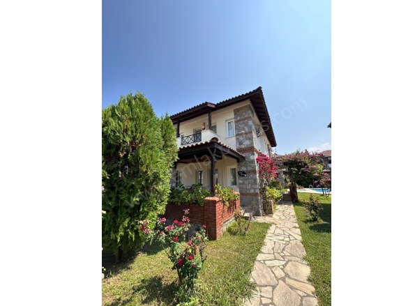 Merkez Bodrum Satılık Villa |  3+1 Oda | 345M2 15.500.000Tl | Villa Ve Müstakil | Klima | 3 Banyo | 3 Yatak Odası Resim-2