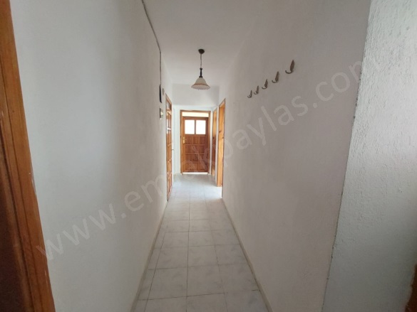 Dalyan Ortaca Kiralık Daire |  3+1 Oda | 150M2 Aylık 18.000Tl | Giriş Katı | Klima | 1 Banyo | 3 Yatak Odası Resim-3
