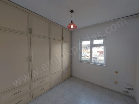 Dalyan Ortaca Kiralık Daire |  3+1 Oda | 150M2 Aylık 18.000Tl | Giriş Katı | Klima | 1 Banyo | 3 Yatak Odası Resim-5