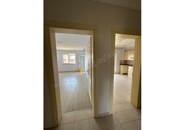 Atatürk Ortaca Satılık Daire |  3+1 Oda | 155M2 4.300.000Tl | 5. Kat | Klima | 1 Banyo | 3 Yatak Odası Resim-3