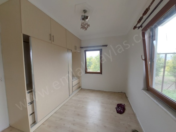 Okçular Ortaca Kiralık Daire |  2+1 Oda | 127M2 Aylık 20.000Tl | Giriş Katı | Klima | 1 Banyo | 2 Yatak Odası Resim-4