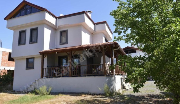 Karaburun Ortaca Satılık Villa |  3+1 Oda | 588M2 16.500.000Tl | Villa | Klima | 3 Banyo | 3 Yatak Odası Resim-1