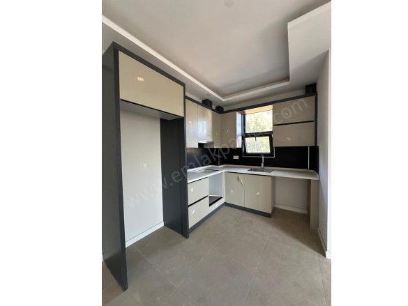 Hürriyet Dalaman Satılık Daire |  2+1 Oda | 70M2 4.850.000Tl | 3. Kat | Klima | 2 Banyo | 2 Yatak Odası Resim-3