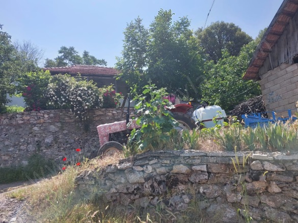 Kızılyaka Çameli Satılık Müstakil Ev |  2+1 Oda | 2500M2 6.500.000Tl | Müstakil | Soba | 1 Banyo | 2 Yatak Odası Resim-5