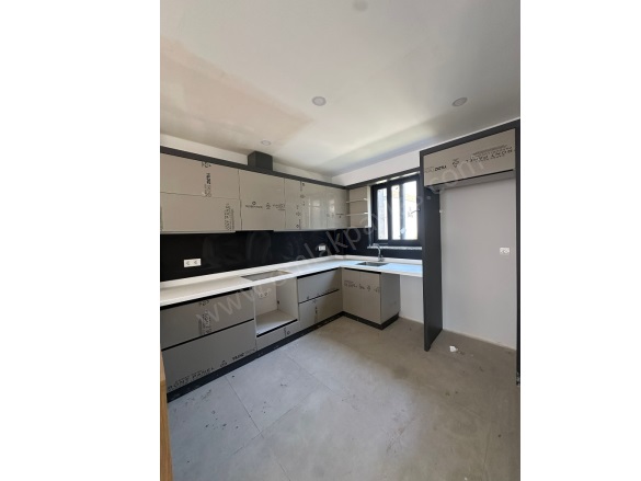 Bahçelievler Ortaca Satılık Villa |  4+1 Oda | 235M2 12.000.000Tl  Krediye Uygun  | Villa | Yerden Isıtma | 2 Banyo | 4 Yatak Odası Resim-5