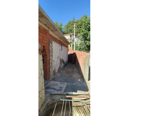 Karabörtlen Ula Satılık Çiftlik |  2+1 Oda | 405M2 4.500.000Tl | Müstakil | Klima | 1 Banyo | 2 Yatak Odası Resim-2