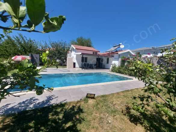 Muğla Ortaca Dalyanda Kiralık Müstakil Ev 2+1 Havuzlu