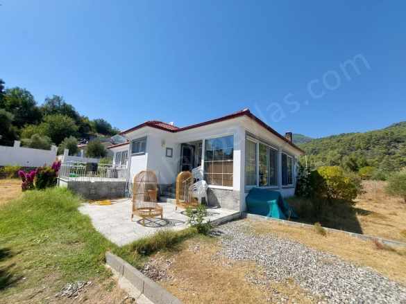 Köyceğiz Çandırda 2+1 Eşyasız Geniş Yıllık Kiralık Müstakil Ev