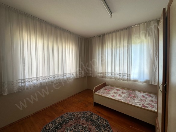 Bahçelievler Ortaca Kiralık Daire |  2+1 Oda | 115M2 Aylık 20.000Tl Eşyalı  | 2. Kat | Klima | 1 Banyo | 2 Yatak Odası Resim-5