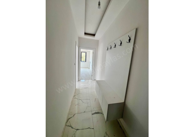 Karaburun Ortaca Satılık Daire |  1+1 Oda | 55M2 2.600.000Tl | Zemin Kat | Klima | 1 Banyo | 1 Yatak Odası Resim-4