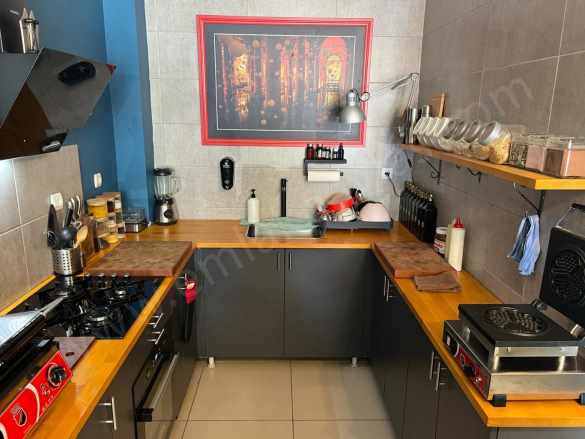 Muğla Köyceğiz Merkezde Göle Yakın Cafe Devren işyeri Satılık 1