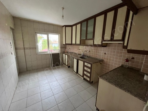 Çaylı Ortaca Kiralık Daire |  3+1 Oda | 140M2 Aylık 25.000Tl | 2. Kat | Klima | 2 Banyo | 3 Yatak Odası Resim-3
