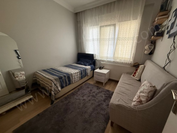 Cumhuriyet Ortaca Satılık Daire |  3+1 Oda | 145M2 5.850.000Tl | 1. Kat | Klima | 1 Banyo | 3 Yatak Odası Resim-4