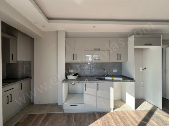 Terzialiler Ortaca Satılık Daire |  2+1 Oda | 95M2 4.100.000Tl | 3. Kat | Klima | 1 Banyo | 2 Yatak Odası Resim-4
