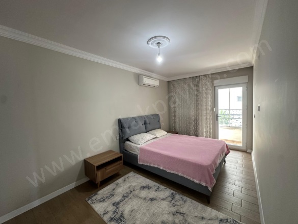 Bahçelievler Ortaca Satılık Daire |  3+1 Oda | 110M2 6.600.000Tl | Giriş Katı | Yerden Isıtma | 1 Banyo | 3 Yatak Odası Resim-5