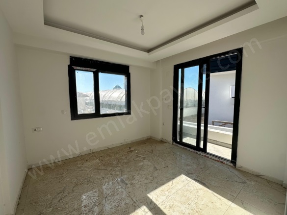 Karaburun Ortaca Satılık Daire |  2+1 Oda | 55M2 3.400.000Tl | Yüksek Giriş | Klima | 1 Banyo | 2 Yatak Odası Resim-5