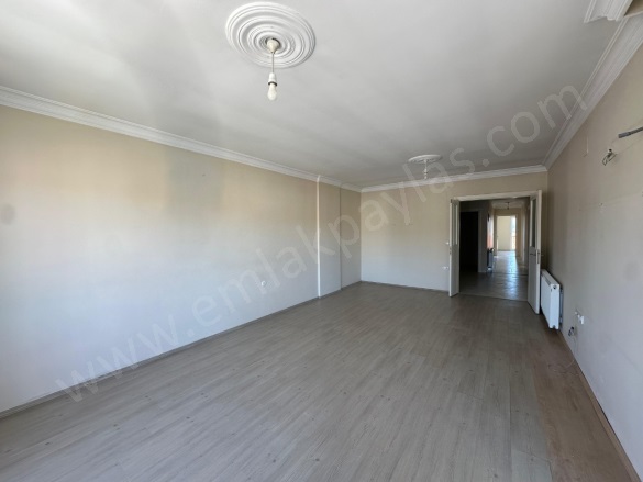 Karaburun Ortaca Satılık Daire |  3+1 Oda | 165M2 5.650.000Tl | 5. Kat | Kat Kaloriferi | 2 Banyo | 3 Yatak Odası Resim-3