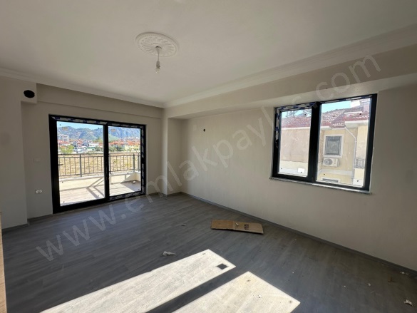 Beşköprü Ortaca Kiralık Daire |  1+1 Oda | 55M2 Aylık 17.000Tl | 3. Kat | Klima | 1 Banyo | 1 Yatak Odası Resim-4