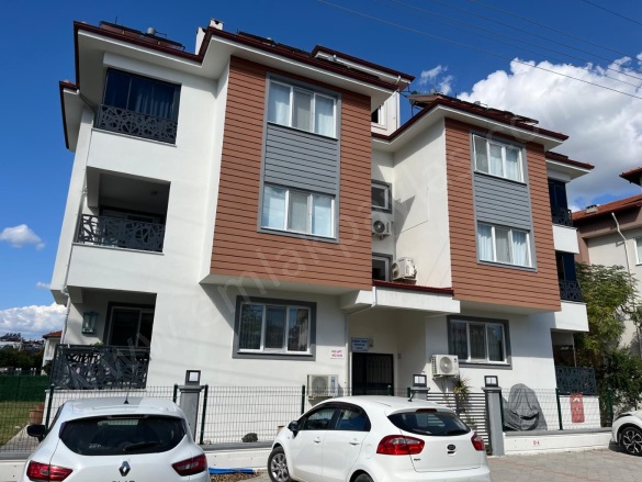 Cumhuriyet Ortaca Satılık Daire |  3+1 Oda | 135M2 6.450.000Tl | 2. Kat | Klima | 2 Banyo | 3 Yatak Odası Resim-1