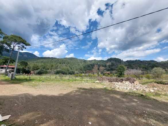 Muğla Köyceğiz Çandır Merkezde 1 000 M2 Satılık Arazi