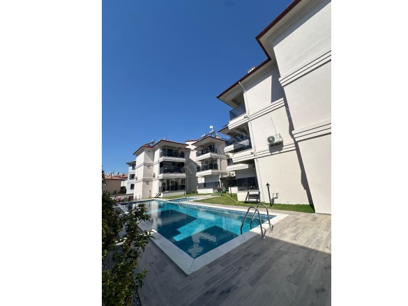 Karaburun Ortaca Kiralık Daire |  3+1 Oda | 105M2 Aylık 25.000Tl | Yüksek Giriş | Klima | 2 Banyo | 3 Yatak Odası Resim-2
