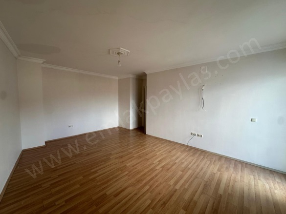 Terzialiler Ortaca Satılık Daire |  2+1 Oda | 105M2 3.750.000Tl | 4. Kat | Klima | 2 Banyo | 2 Yatak Odası Resim-3