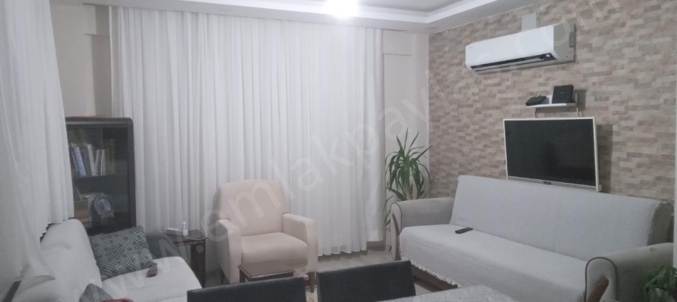 Cumhuriyet Ortaca Satılık Daire |  2+1 Oda | 85M2 3.750.000Tl | 2. Kat | Klima | 1 Banyo | 2 Yatak Odası Resim-1