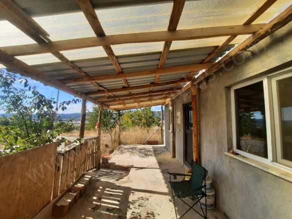 Çameli Kızılyakada 5 000 M2 Müstakil Arazide 2+1 Ev Ve 200 Ahır Satılık Çiftlik