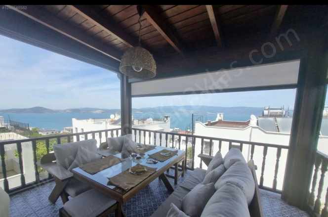 Milas Boğaziçinde Deniz Manzaralı 3+1 Dubleks Acil Satılık Villa