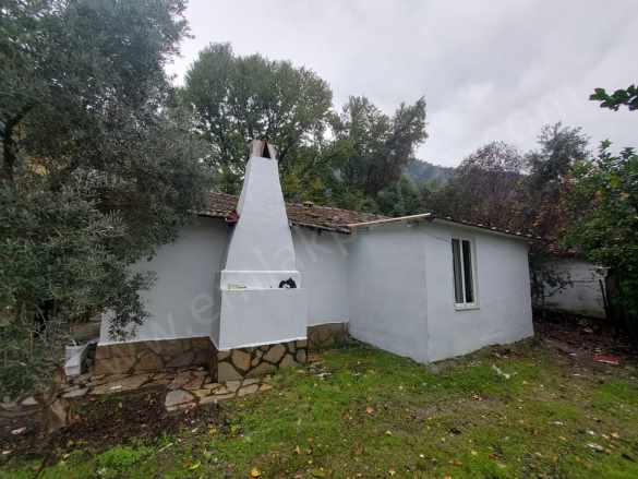 Muğla Ortaca Okçularda Eşyasız Kiralık Müstakil Ev 2+1 Bahçeli Köy