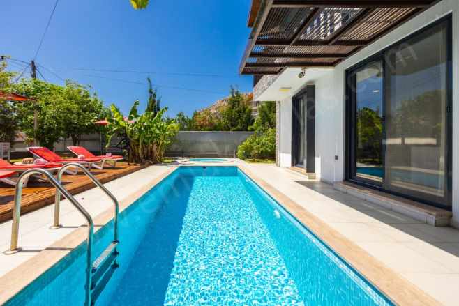 Dalyan Da Yüzme Havuzlu Eşyalı Lüks 6 Aylık Kiralık Villa 4+1 Ortaca