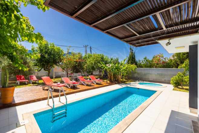 Dalyan Da Yüzme Havuzlu Eşyalı Lüks 6 Aylık Kiralık Villa 4+1 Ortaca
