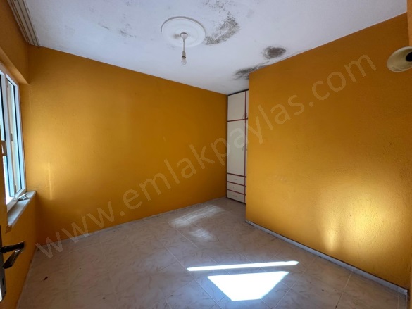 Terzialiler Ortaca Satılık Daire |  2+1 Oda | 75M2 3.100.000Tl | 5. Kat | Klima | 1 Banyo | 2 Yatak Odası Resim-4