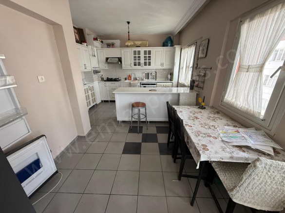 Beşköprü Ortaca Satılık Daire |  3+1 Oda | 165M2 5.200.000Tl | 5. Kat | Klima | 2 Banyo | 3 Yatak Odası Resim-3