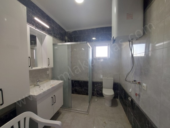 Eskiköy Ortaca Kiralık Daire |  3+1 Oda | 120M2 Aylık 25.000Tl | 2. Kat | Klima | 1 Banyo | 3 Yatak Odası Resim-3