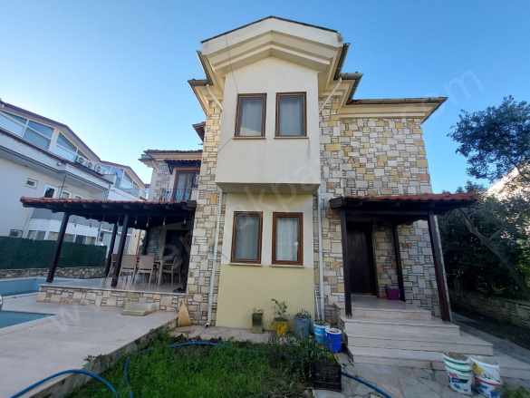 Muğla Dalyan Da 700 M2 Arsada Yüzme Havuzlu Eşyalı 3+1 2 Dubleks 1 Tanesi Kiralık Villa Ortaca